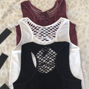 🆕Fabulous tank w/fishnet graphic detailed back